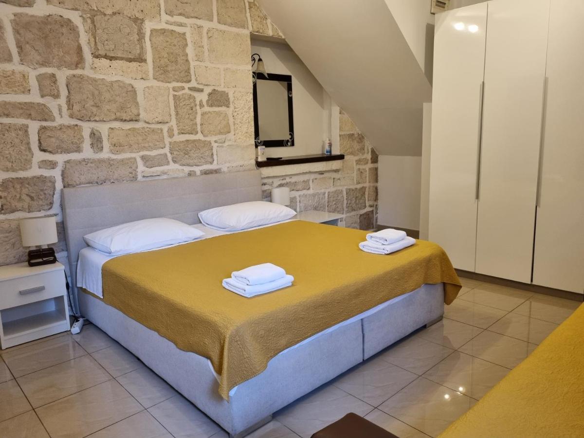 Apartment Renata1